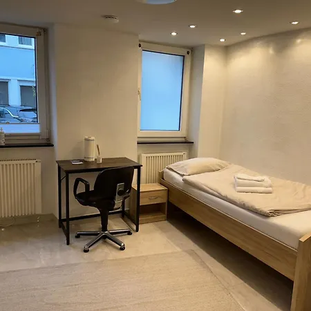Stadtwohnung Mit Kueche Und Netflix Nahe Bahnhof Apartment Sinsheim